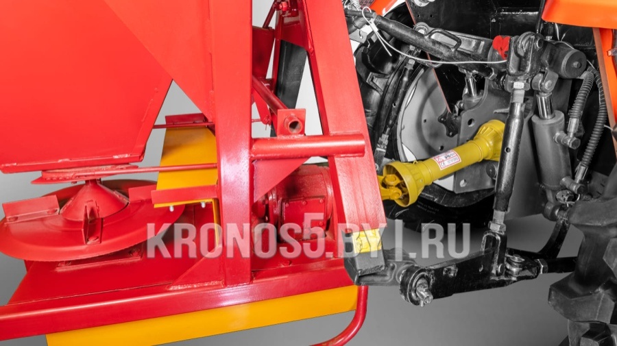 Разбрасыватель навесной Лидсельмаш Л-116-01 (450 л)